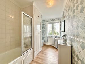 Photo 4- click for photo gallery